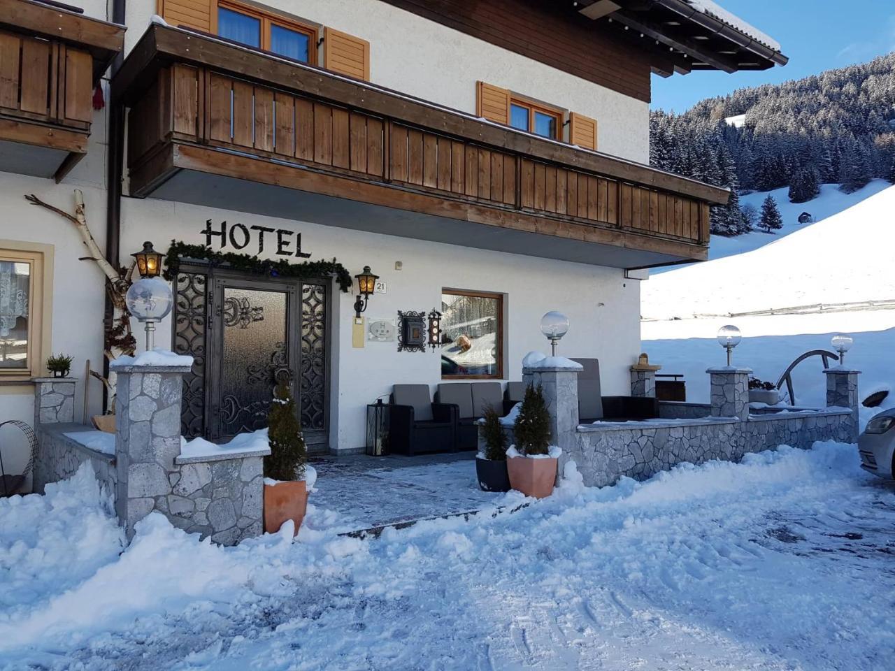 Hotel Silvesterhof ドッビアーコ エクステリア 写真